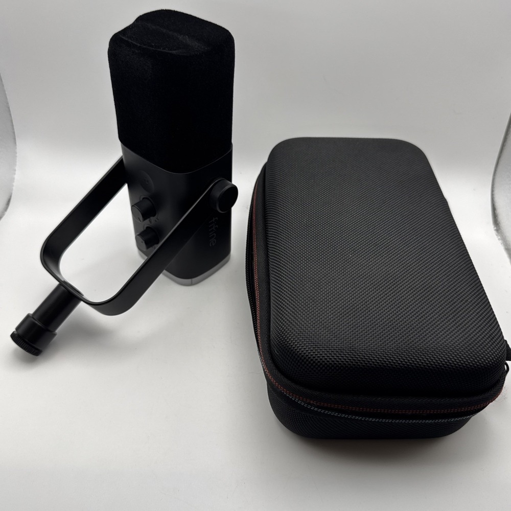 FIFINE AM8 USB/XLR Dynamic Microphone for Podcast Recording, PC Computer Gaming.